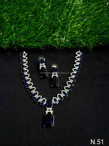 Ensemble de bijoux de mariée en diamant américain classique Collier et boucles d'oreilles en deux pièces pour mariage Style classique à la mode - Product Image 2