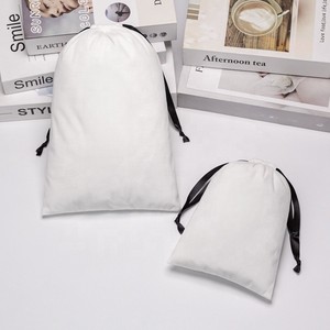 Sacs d'emballage en coton à cordon de serrage imprimés sur mesure, écologiques, lavables, réutilisables, résistants à l'eau, durables pour un usage domestique - Product Image 4