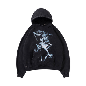 เสื้อฮู้ดดี้โอเวอร์ไซส์สีดำสำหรับผู้ชาย พิมพ์ลายนักรบ ผ้าฝ้ายฟลีซ สไตล์ลำลอง สตรีทแวร์ ป้องกันขนร่วง ดีไซน์กระเป๋าหน้า - Product Image 1