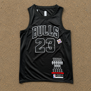 Camiseta de baloncesto Bulls 23 para hombre, camiseta sin mangas negra con diseños de parches, cuello redondo, informal, talla grande - Product Image 1