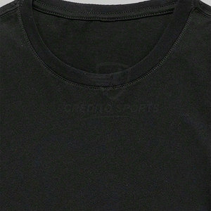 Conjunto de pantalones cortos y camiseta para hombre, 100% algodón, para venta en línea. - Product Image 4