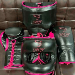ชุดฝึกซ้อมมวย MMA หนังแท้ใหม่เอี่ยม พร้อมถุงมือคิกบ็อกซิ่งสั่งทำพิเศษ นุ่มสบายเป็นพิเศษ - Product Image 5
