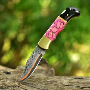 Cuchillo de Bolsillo Plegable de Acero de Damasco y Cobre Hecho a Mano de Lujo con Mango de Resina, Cuchillo Utilitario para Exteriores, Fabricante Mayorista OEM - Product Image 2