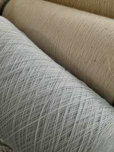 Fil FDY 100% Polypropylène 70D, fil slub filé à anneaux blanchi pour le tissage textile et les produits tricotés - Product Image 2