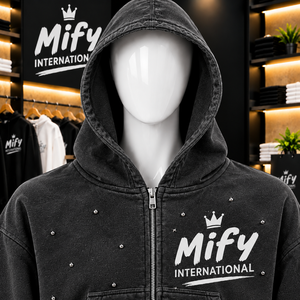 Sweat à capuche noir vintage pour homme avec fermeture éclair, détails en strass et logo sur la poitrine, design streetwear - Product Image 2