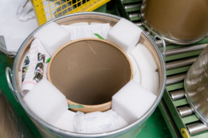 ลวดเชื่อม MIG คิมทิน OEM ER70S-6 คุณภาพพรีเมียม ชุบทองแดง ใช้กับแก๊ส CO2 ให้การเชื่อมแบบอาร์คเสถียร ฟลักซ์ 0%  ความสามารถในการป้อนลวดสูง  บรรจุในดรัม 125 กก.-40 กก. - Product Image 4