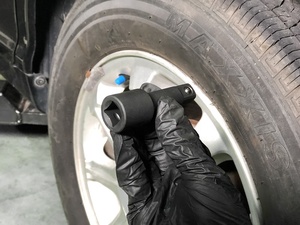 เครื่องมือยานพาหนะ4ชิ้นเบ้าหมุนของล้อออกแบบด้วยหกเหลี่ยมและ6จุด - Product Image 4