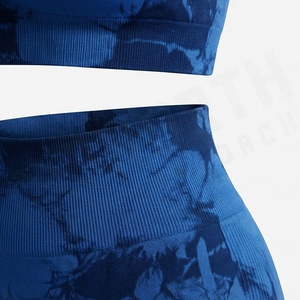 Ensemble de yoga pour femmes avec soutien-gorge et leggings, design frais et personnalisé, vêtements de sport pour la gym, la remise en forme et les exercices - Product Image 5