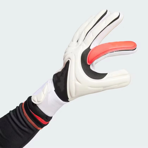 Gants de gardien de but Pakistan Hi-Tech Grip, fabrication allemande de précision, avec une forte adhérence et une protection des doigts en latex respirant. - Product Image 5