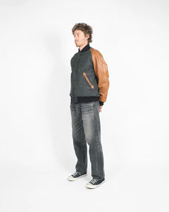 Best Winter Men's Varsity Bomber <b>Jacket</b> <b>with</b> Embroidery Customizable Logo & Color <b>Fleece</b> <b>Lining</b> - Product Image 2