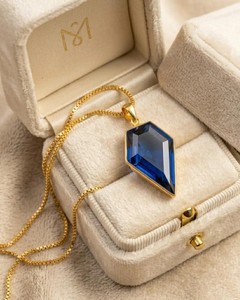 Blue Quartz Pendant Necklace Gold Tone Geometric Gemstone Necklace Elegant Fashion Jewelry Gift For Women - Product Image 4