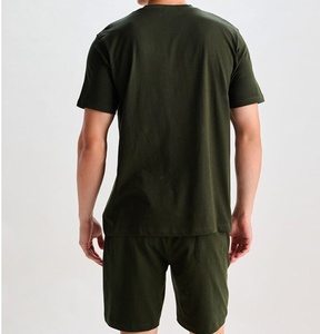 Conjunto de dos piezas para hombre al por mayor: camiseta lisa y pantalones cortos, ropa casual de verano para gimnasio y ocio, proveedor mayorista para exportación. - Product Image 2