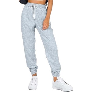 Pantalon de jogging personnalisé pour femme, taille haute, avec poches, en coton et élasthanne, idéal pour l'été et le fitness - Product Image 1