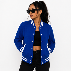 Chaqueta Varsity de Lona Personalizada OEM ODM para Mujer de Cosh International, Chaqueta de Invierno Delgada con Cuello Alto, Fabricante de Chaquetas Letterman Bordadas - Product Image 1