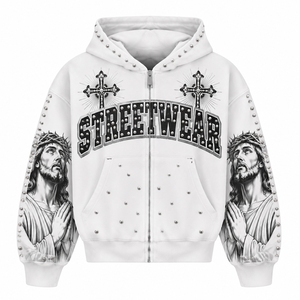 Fabricants de vêtements sur mesure : Sweat à capuche court en coton French Terry épais, coupe ample, avec impression sérigraphiée, strass et rivets - Product Image 1