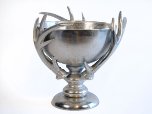 Plato de Bronce Escultural con Forma de Mano Humana, Tazón de Metal Texturizado Hecho a Mano, Estilo Vintage, Bandeja para Joyas y Dulces de Estilo Macabro - Product Image 3