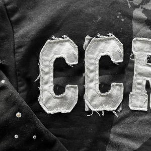 เสื้อยืดสตรีทแวร์ปักโลโก้ทรงบ็อกซี่ ล้างสีแบบแอซิดวอช แต่งคริสตัล แขนยาวสองชั้น สำหรับผู้ชาย - Product Image 3