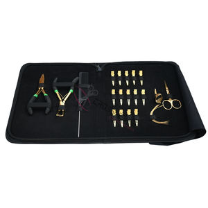 Kit profesional de herramientas para extensiones de cabello con microlink dorado, incluye alicates de crimpado para microanillos, herramienta para quitar cuentas, mini tijeras y pinzas de pico de pato. - Product Image 1