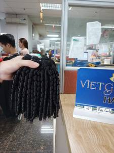 Paquete de cabello humano crudo de trama doble rizado de alta calidad Super Double Drawn No enredado o cabello procesado Precio al por mayor - Product Image 6