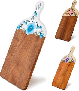Planche à servir et à découper décorative en bois finition floral pour plateau de fromages, pains et fruits - Product Image 1
