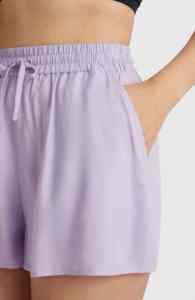 Shorts d'été tendance taille haute en matière douce et extensible, confortables pour la piscine et la plage, pour femme - Product Image 6