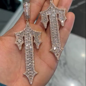 จี้ดาบยาวทอง 9K-24K ประดับเพชรโมอิสซาไนต์และเพชรแบบฝัง - สร้อยคอผู้ชายสไตล์ยุโรป - Product Image 1