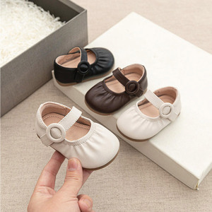 Zapatos para Bebé Mad In Pakistan, Calzado Transpirable y Suave para Caminar, Diseño Cómodo e Informal para Uso Diario de Bebés y Niños Pequeños - Product Image 1