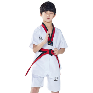 Uniforme de Artes Marciales Personalizado OEM, Karate Gi y Taekwondo Dobok, Ligero, de Poliéster, con Diseño de Cuello Negro y Cinturón - Product Image 3