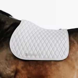 Tapis de Selle Équestre Personnalisé Imprimé de Qualité Supérieure, en Velours, Rembourré en Laine, pour Dressage Équin et Entraînement, en Polaire, Vente en Gros - Product Image 2