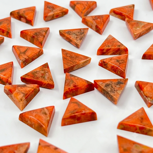 Turquesa naranja Mohave en forma de triángulo, cabujón, piedra preciosa suelta para la fabricación de joyas - Product Image 2