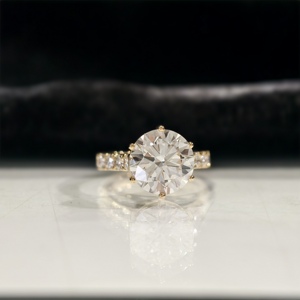 Anillo de Diamantes de Laboratorio Certificados por IGI, de Seis Puntas, Corte Brillante Redondo de 5 Quilates, con Banda Pavé, para Compromiso y Boda, de Lujo para Mujer - Product Image 6