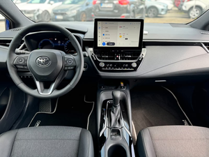 Toyota Corolla 20L Teamplayer Hayon LED Automatique Berline d'occasion Faible Kilométrage Véhicule Essence - Product Image 3