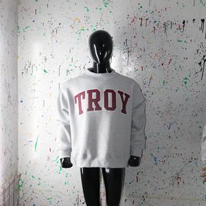 Sudadera TROY con cuello simulado, 450 GSM, nombre personalizado, bordado en aplique, corte holgado, 100% algodón, felpa francesa. - Product Image 4