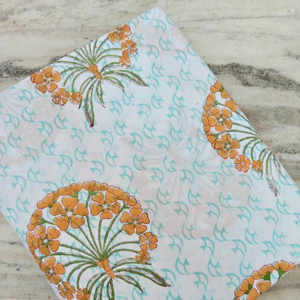 Tela de algodón Sanaganeri con estampado en bloque, tela estampada a mano en Jaipur, tela india para vestidos, proveedor mayorista de tela de algodón. - Product Image 1