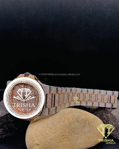 Montre artisanale en diamant Moissanite VVS en argent sterling 925 avec design entièrement serti - Product Image 2