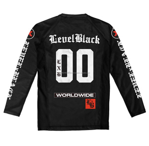 เสื้อรัดกล้ามเนื้อออกแบบ OEM สำหรับ MMA BJJ พิมพ์ลายด้วยความร้อนตามสั่ง UPF50+ เป็นมิตรกับสิ่งแวดล้อม ป้องกันรังสียูวี ระบายอากาศได้ดี น้ำหนัก 220 กรัม แบบสั้น สำหรับทุกเพศ - Product Image 2