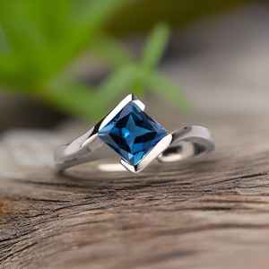 Princess Cut Blue Topaz Engagement Ring Vintage Unique Rose Gold Princess Cluster Bypass Dainty Wedding Ring - Product Image 2