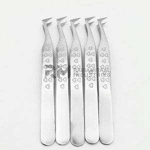 Pince à cils en acier inoxydable avec design cœur, pointe lisse, outil de précision pour extensions de cils, volume et pointe de précision - Product Image 1