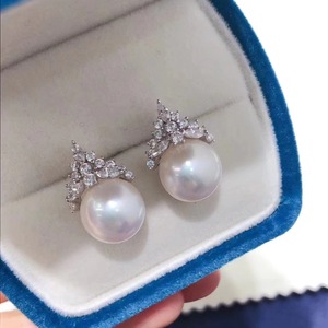 Boucles d'oreilles clous en perles d'eau douce Edison simples et haut de gamme pour femmes, 10-11 mm, argent S925 avec une forte luminosité, légères imperfections - Product Image 1