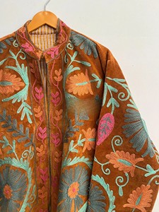 Veste en velours artisanale pour femmes, style vintage, veste courte kimono bomber, brodée, manteau chaud, cadeau unique pour elle - Product Image 5