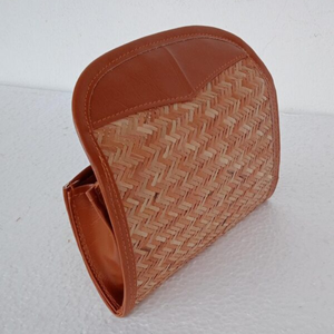 Conjunto de Bolso y Cartera Shetal Pati Hechos a Mano, Ecológicos, de Fibra de Murta Tejida, Accesorios de Moda para Mujer, Origen Bangladesh - Product Image 2