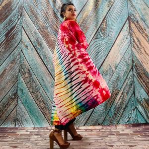 Robe kimono pour femme, dernière tendance, taille unique, avec ceinture, tissu en rayonne, tie-dye fait main, col en V profond, écologique, 1 pièce - Product Image 5