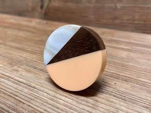 Perillas de puerta de metal, madera y mármol de alta calidad mejoran la calidad general del hardware de un edificio. - Product Image 4