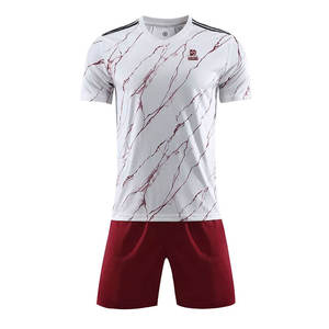 Uniforme de Fútbol Estampado Cómodo y Transpirable, Pantalones Cortos Profesionales para Hombre, 100% Poliéster, Colores y Logotipo Personalizados - Product Image 1