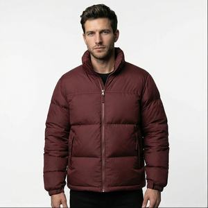 Chaqueta acolchada brillante para hombre con tarifa mayorista de fabricante pakistaní, prendas de vestir de moda, suministro en línea del mercado, chaqueta de burbujas de nailon para invierno - Product Image 1