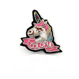 Nuevos broches de alambre de filigrana de diseño superior al por mayor, broches de alambre de filigrana a bajo precio, hermoso broche de unicornio y caballo rosa 2026 - Product Image 1