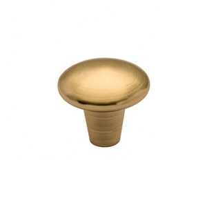 Bouton de meuble minimaliste en laiton, finition noir mat, pour armoire de cuisine, placard, commode, design moderne et durable - Product Image 3
