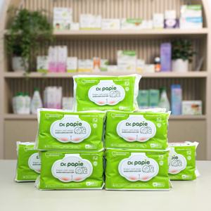 Lingettes humides pour bébé pour le nettoyage de la zone des couches, aident à prévenir les érythèmes fessiers, apaisent les peaux irritées, hydratent et soutiennent la barrière cutanée - Product Image 5