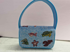 Bolso Bandolera Unisex Hecho a Mano, Ligero y Duradero, con Cuentas de Vidrio Multicolores y Bordado de Perlas, Personalizado con Diseño Floral - Product Image 3
