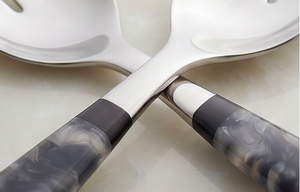 Ensemble de couverts en acier inoxydable avec manche en résine marbrée noire, tête en acier poli miroir, idéal pour la cuisine, la table, l'hôtel et le restaurant - Product Image 2